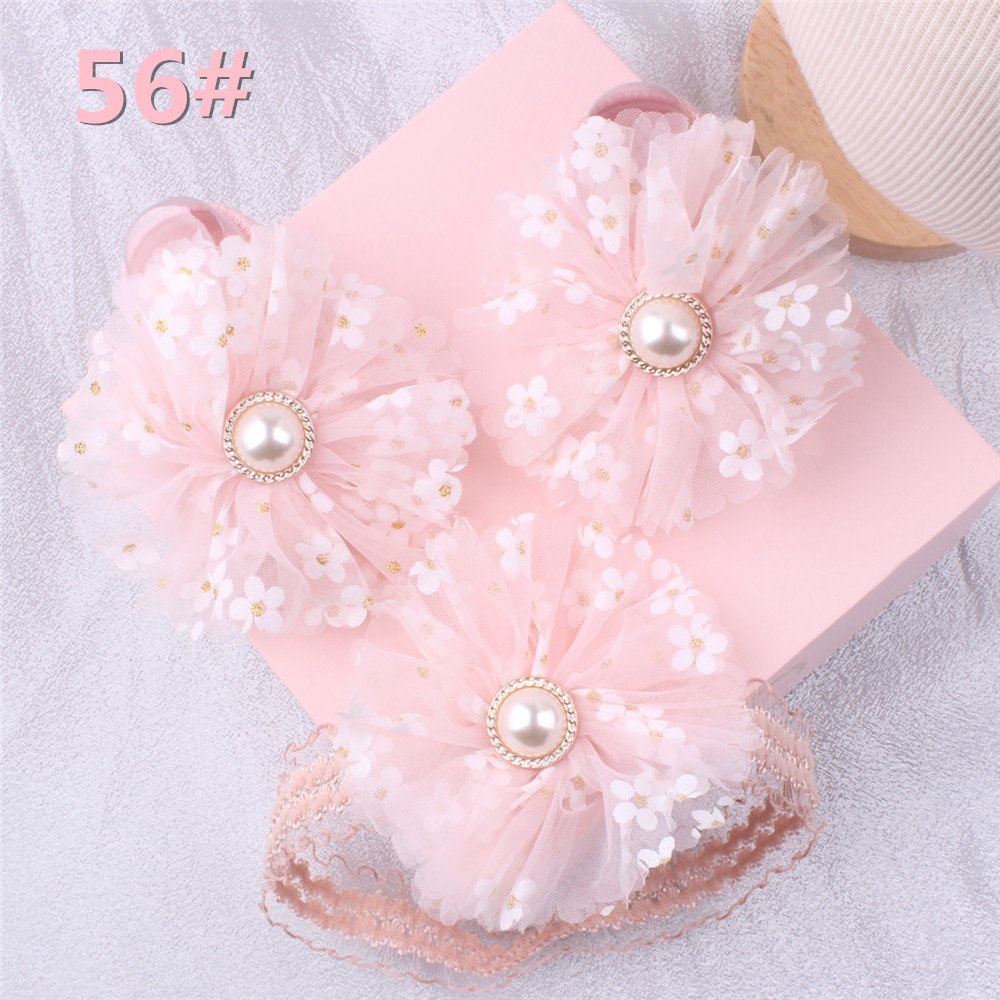 Set băng đô và tất cho bé gái làm quà đầy tháng cho bé