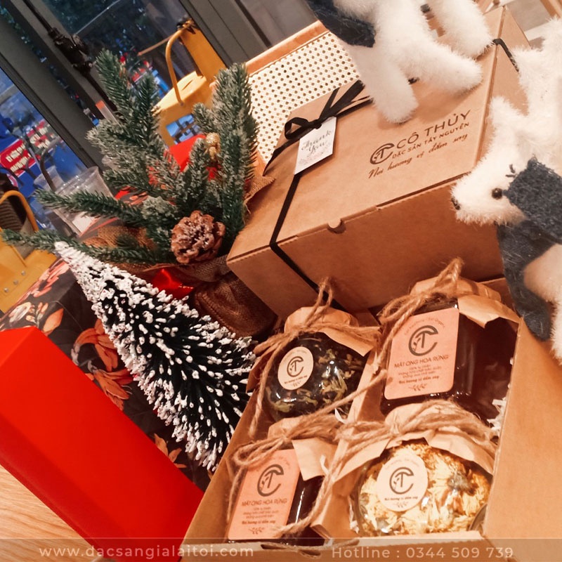 Hộp Quà Tặng Tết 2022 Từ Mật Ong, Trà & Hạt Dinh Dưỡng - Quà Biếu Tết, Quà Tặng Cho Người Thân, Bạn Bè | BigBuy360 - bigbuy360.vn