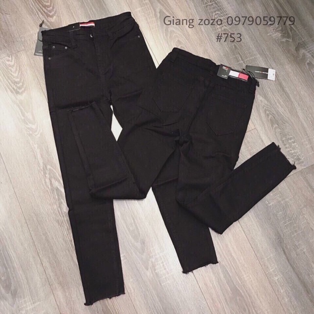 Quần jeans đen lành và rách gối 130k
