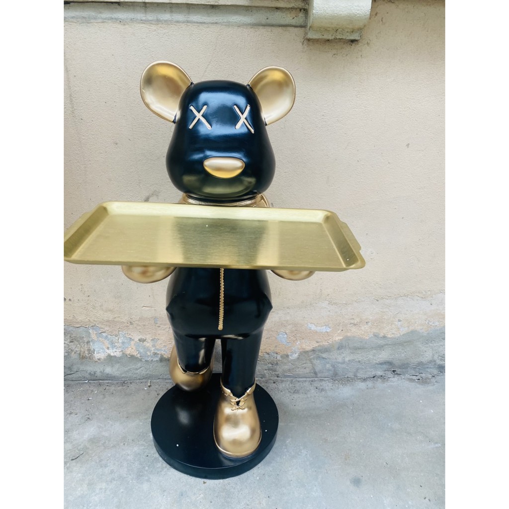 Gấu bồi bàn/ Gấu phục vụ