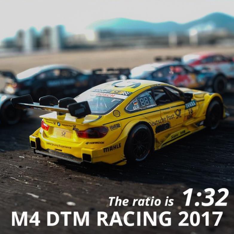 Mô hình xe BMW M4 DTM 1:32