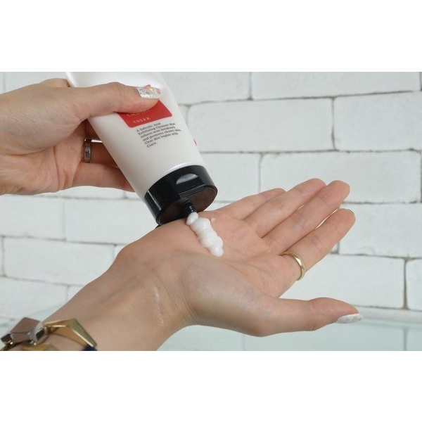 Sữa Rửa Mặt Cosrx Salicylic ACID Daily Gentle Cleanser Dành Cho Da Dầu Mụn 150ml