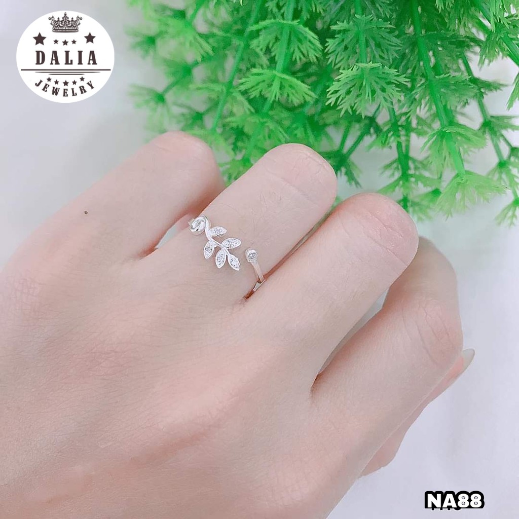 Nhẫn bạc nữ DaLiA Jewelry dạng hở hình lá xinh cao cấp