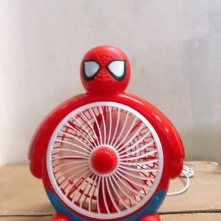 Quạt mini để bàn, để giường