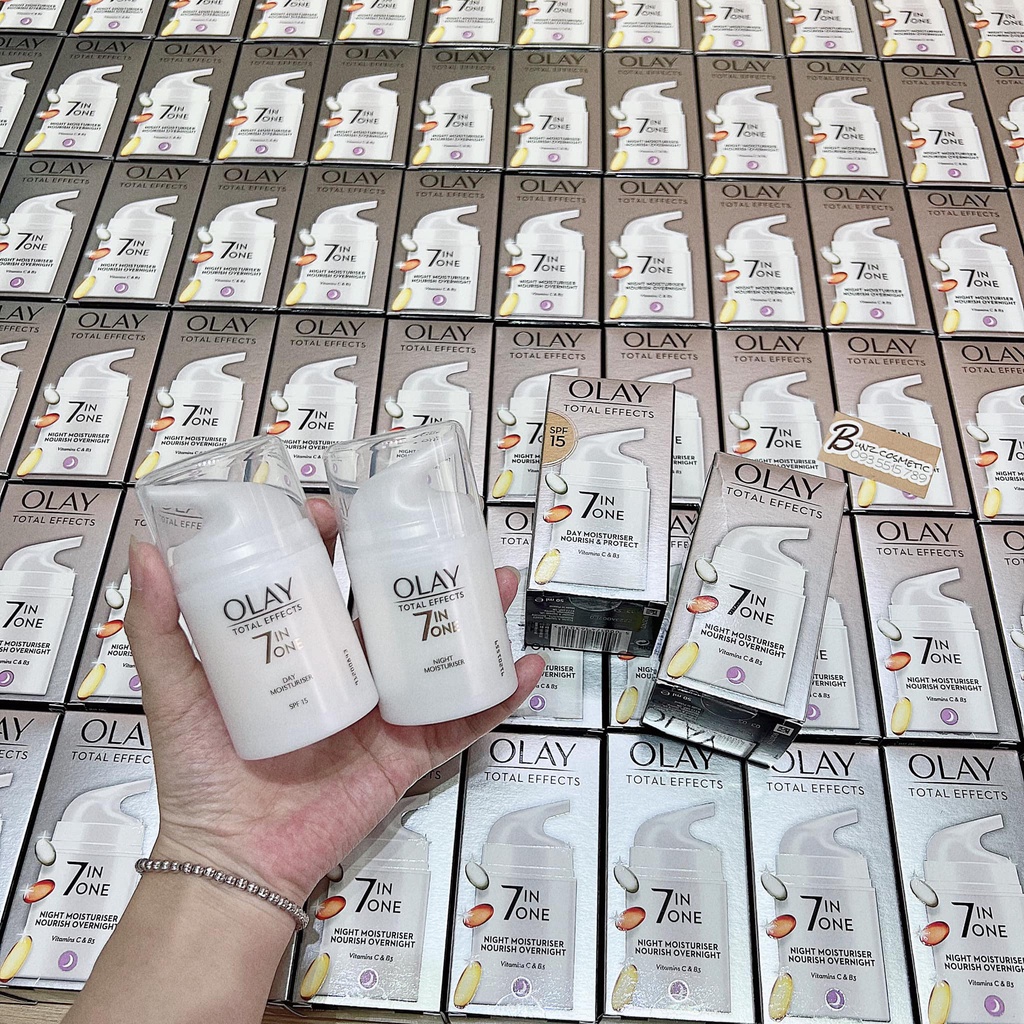 Kem dưỡng Olay Total Effects Anti-Ageing 7in1 UK ngày và đêm