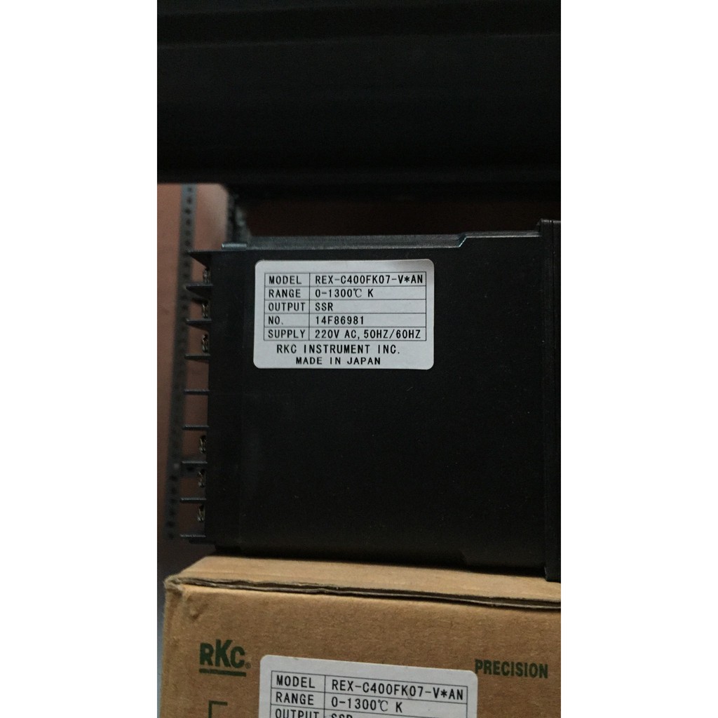 Bộ điều khiển nhiệt độ  RKC C400, FK07, SSR, Relay