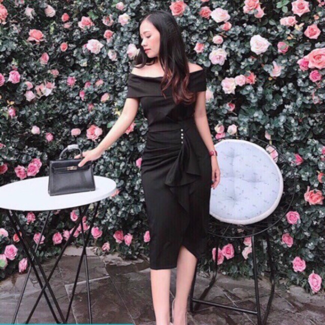 Đầm body trễ vai đính cườm ôm dáng