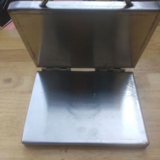 Khuôn ép bánh chuối