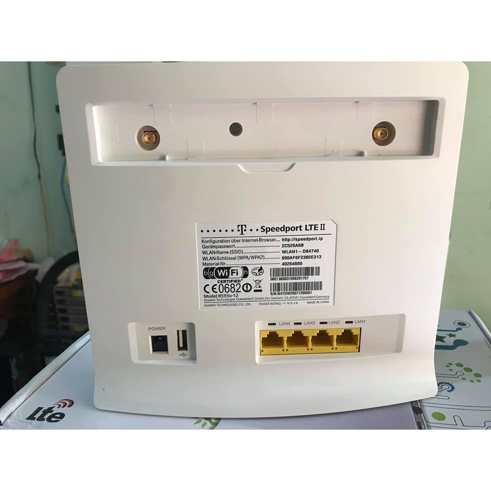 Modem wifi 4G/LTE tốc độ cao Huawei B593, 32 user, 4 cổng LAN, đã bao gồm 2 ăngten (dùng cho xe khách, tàu du lịch...) | BigBuy360 - bigbuy360.vn