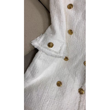 Song JiA Freezia Váy dạ trắng thiết kế xẻ ngực không tay