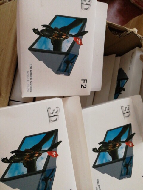 KÍNH PHÓNG ĐẠI MÀN HÌNH ĐIỆN THOẠI 3D | BigBuy360 - bigbuy360.vn