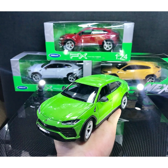 Xe Mô Hình Lamborghini Urus tỉ lệ 1:24 Hãng Welly sản xuất ( Xanh Lá )