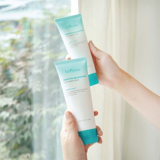 Sữa rửa mặt dạng bọt ISNTREE SENSITIVE BALANCING CLEANSING FOAM 150ml