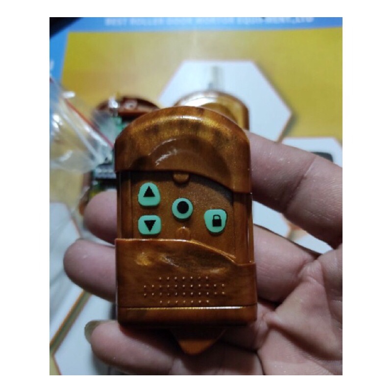 Remote cửa cuốn mã gạt tần số 315MHZ