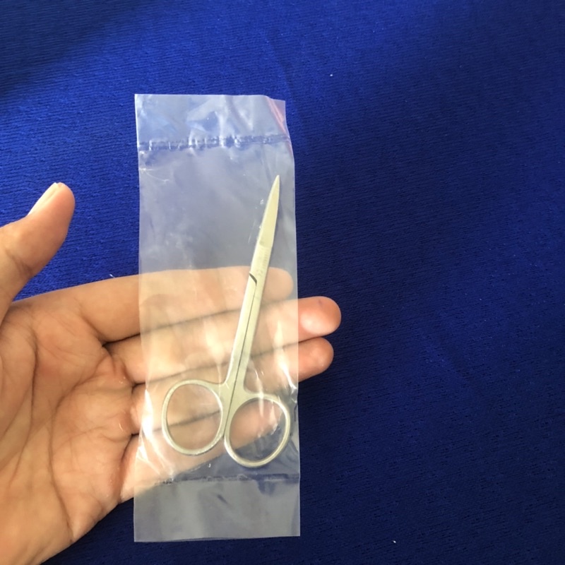 Kéo nhọn y tế 10cm