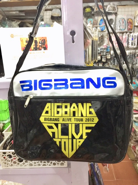 Cặp sách đeo chéo BIGBANG