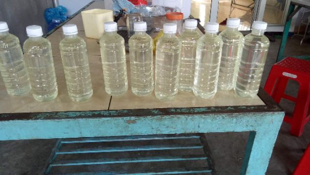 Tinh dầu xá xị nguyên chất ( gỗ gù hương)  FREESHIP  tinh dầu gỗ xá xị thơm treo xe, khử mùi thơm phòng từ 10ml-100ml