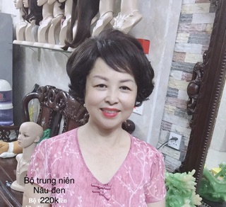Bộ trung niên trùm đầu