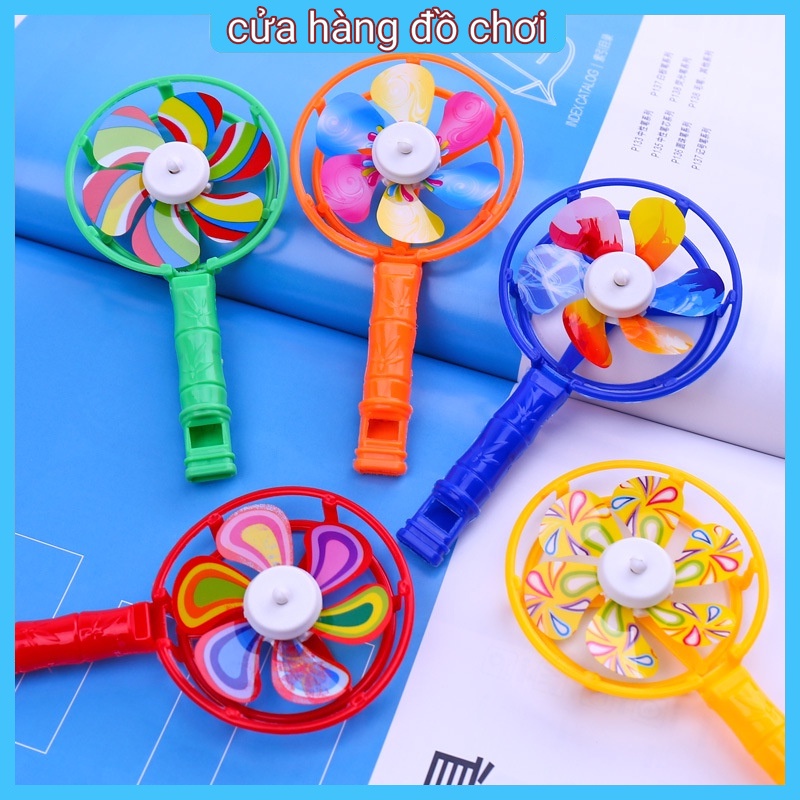 Chong Chóng Nhựa Nhiều Màu Sắc Dễ Thương Cho Bé
