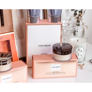 Set Phấn phủ Laura Mercier kèm bông