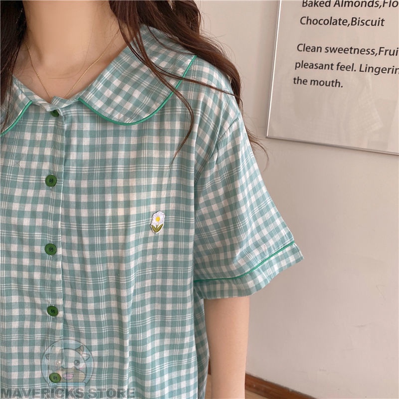 Bộ Đồ Ngủ Áo Tay Ngắn Phối Quần Short Họa Tiết Caro Dễ Thương Cho Nữ