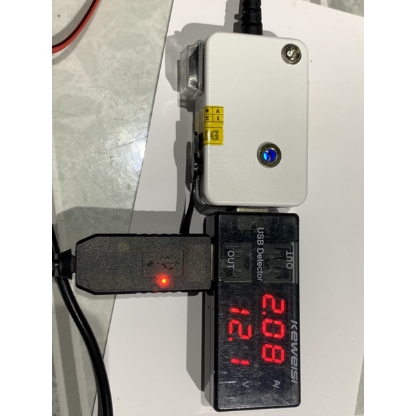 ✻♤△Sạc điện thoại gắn xe máy QC 3.0 24W, 1 cổng sạc, cấp nguồn 6v-32V