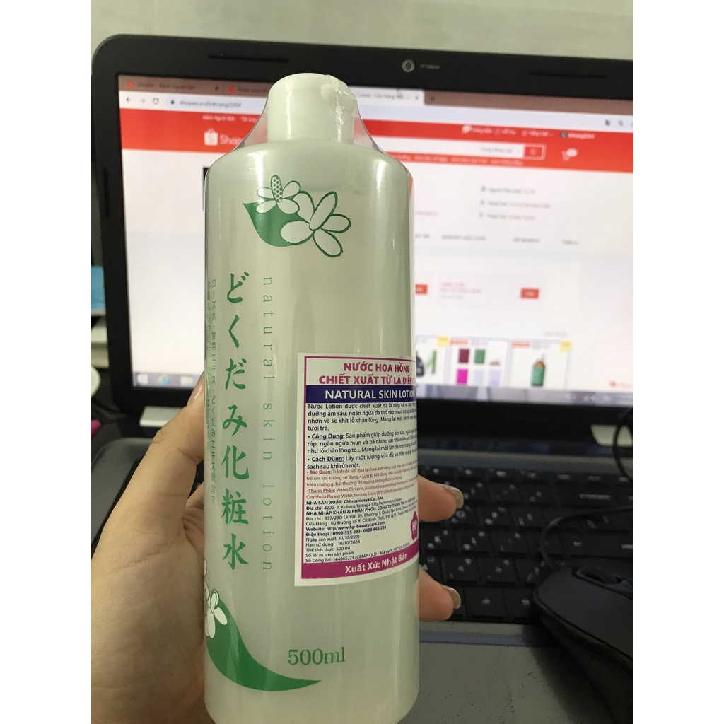 Nước hoa hồng Toner Lotion diếp cá Dokudami Natural Skin ngăn ngừa mụn se lỗ chân lông 500ml Nhật Bản