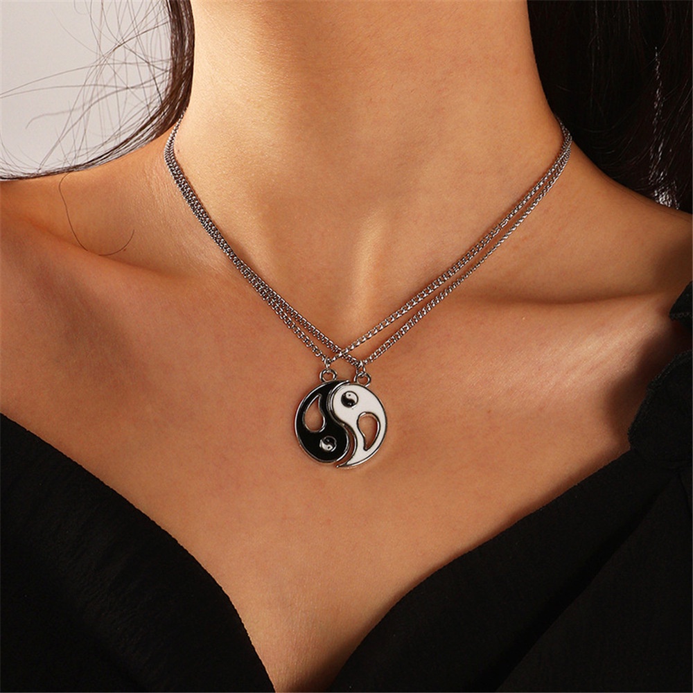 Set 2 vòng cổ Mặt Âm Dương Âm Dương Màu Trắng / Đen