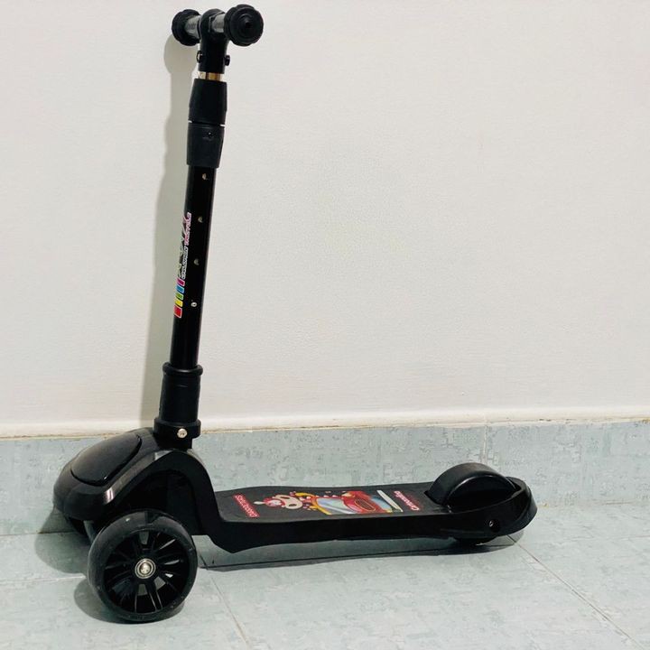 Xe trượt Scooter 3 bánh xe có đèn và nhạc 602 cao cấp chịu tải trọng tới 60kg