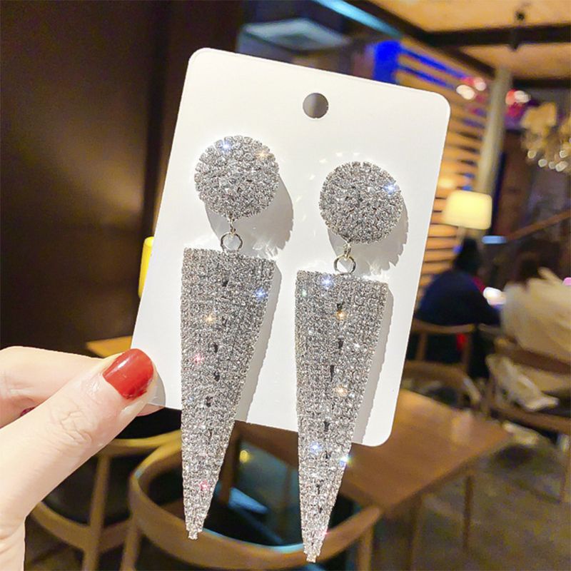 Đôi hoa tai hình tam giác đính đá thời trang dành cho nữ