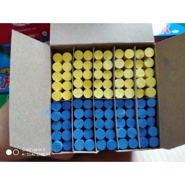 PHẤN VIẾT BẢNG SIÊU NHẸ ÍT BỤI HI CHALK - nhiều màu - hộp 100 viên