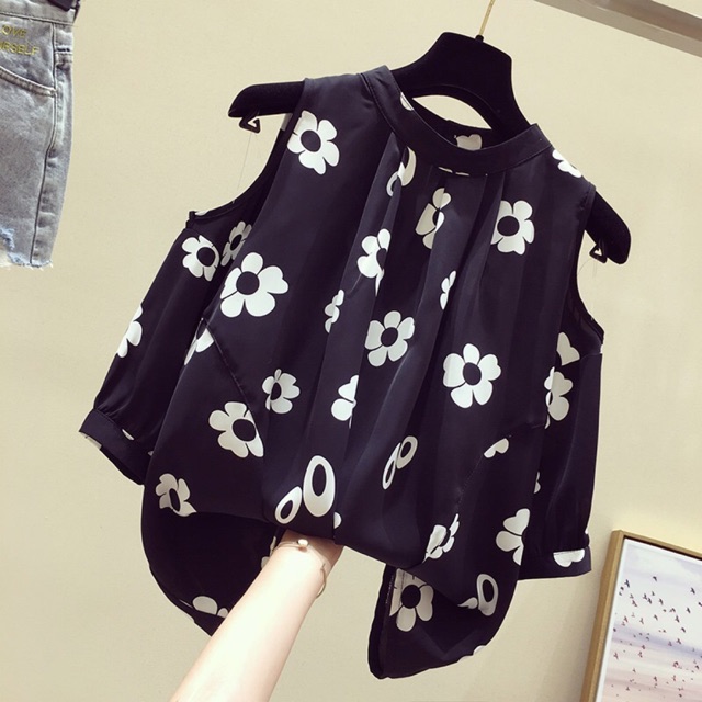 Áo voan lệch vai hoa xoè tay lỡ