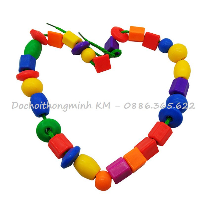 T53 - Khoảng 90 hạt hình khối tặng kèm dây xâu cho bé phát triển kỹ năng