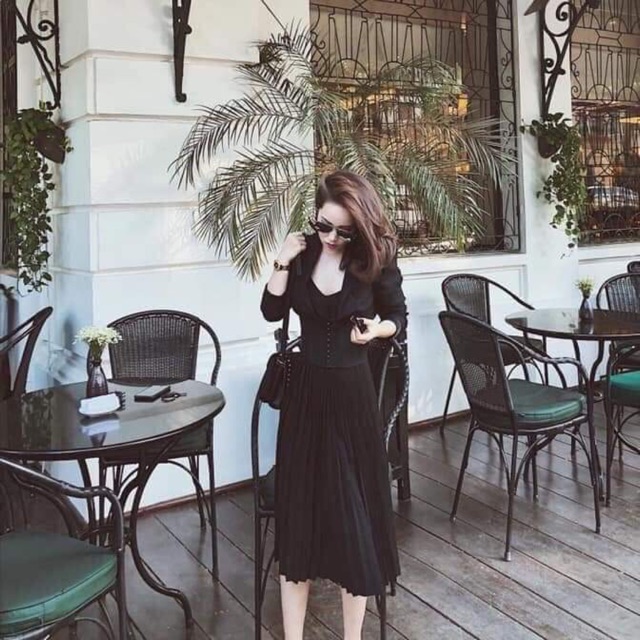 CHÂN VÁY ĐEN XẾP LY HÀNG ĐẸP | BigBuy360 - bigbuy360.vn