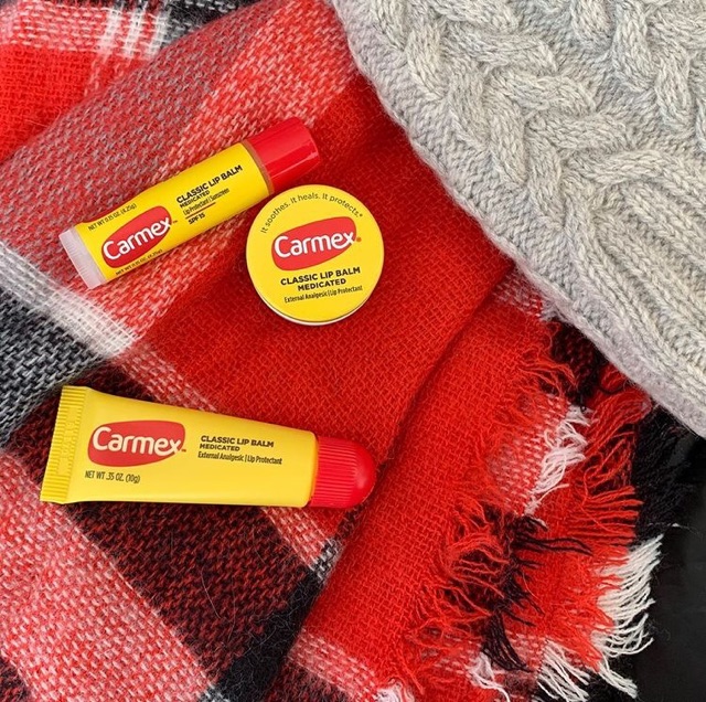 Son dưỡng môi Carmex Classic Lipbalm