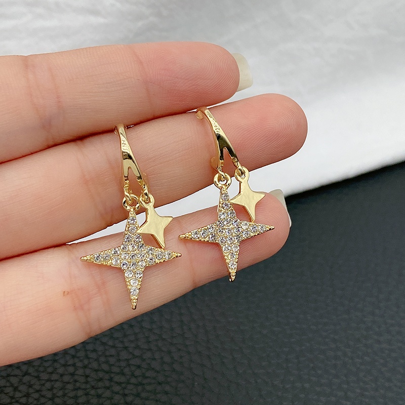 Đôi Bông Tai Hình Ngôi Sao Đính Đá Thời Trang