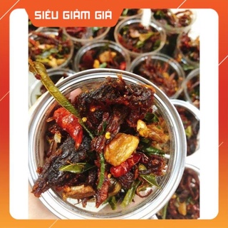 Khô bò hồng ngự đập lá chanh lon 300gr