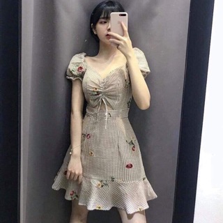 Váy hoa nhí khoét eo có ảnh thật