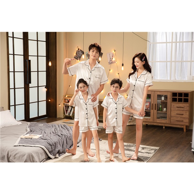 Bộ Đồ Ngủ Ngắn Tay Vải Lụa Mát Thời Trang Mùa Hè Cho Gia Đình