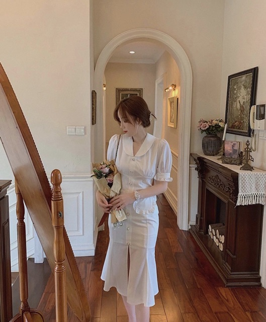 Đầm trắng cổ sen đuôi cá | BigBuy360 - bigbuy360.vn