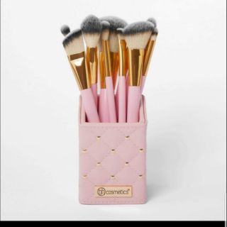Cọ BH pink studded kiss 12c