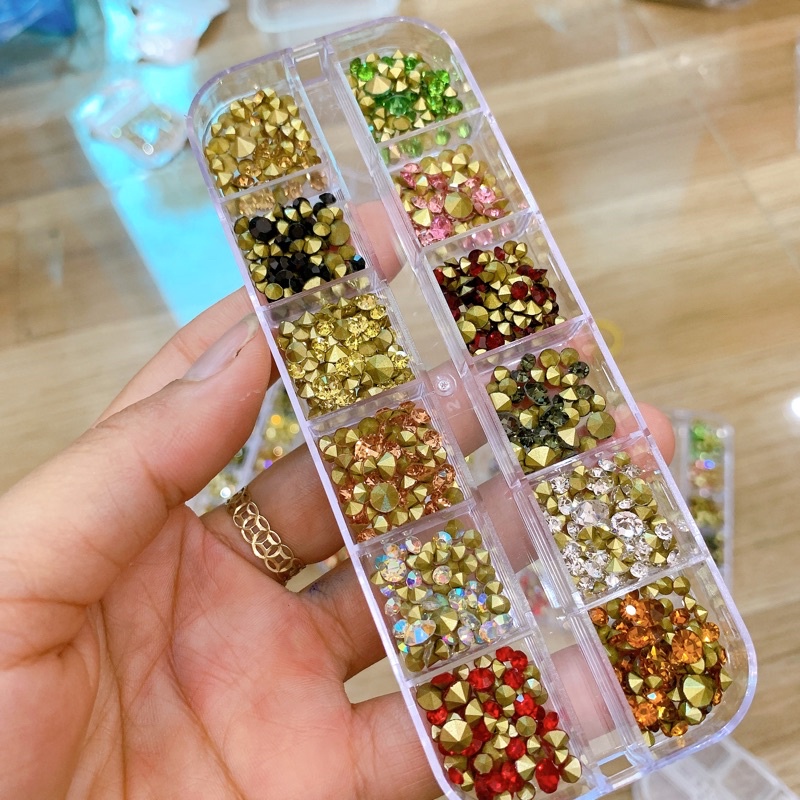 đá khay chân nhọn mix