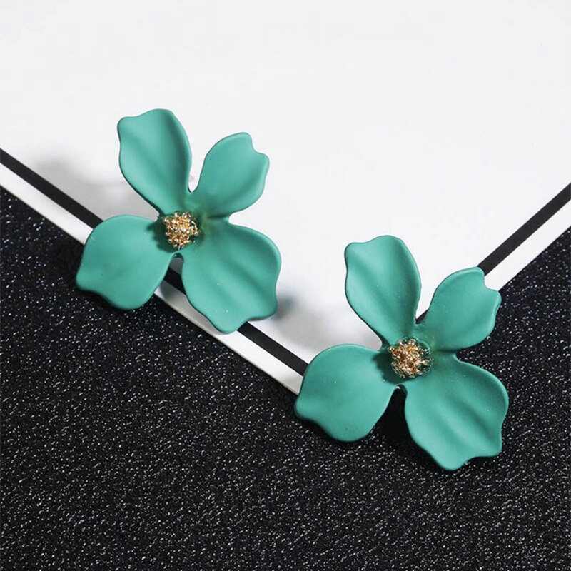 Khuyên tai hình bông hoa bằng nhựa resin thời trang