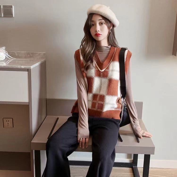 Áo Gile len kẻ caro phối màu vintage cực xinh | BigBuy360 - bigbuy360.vn