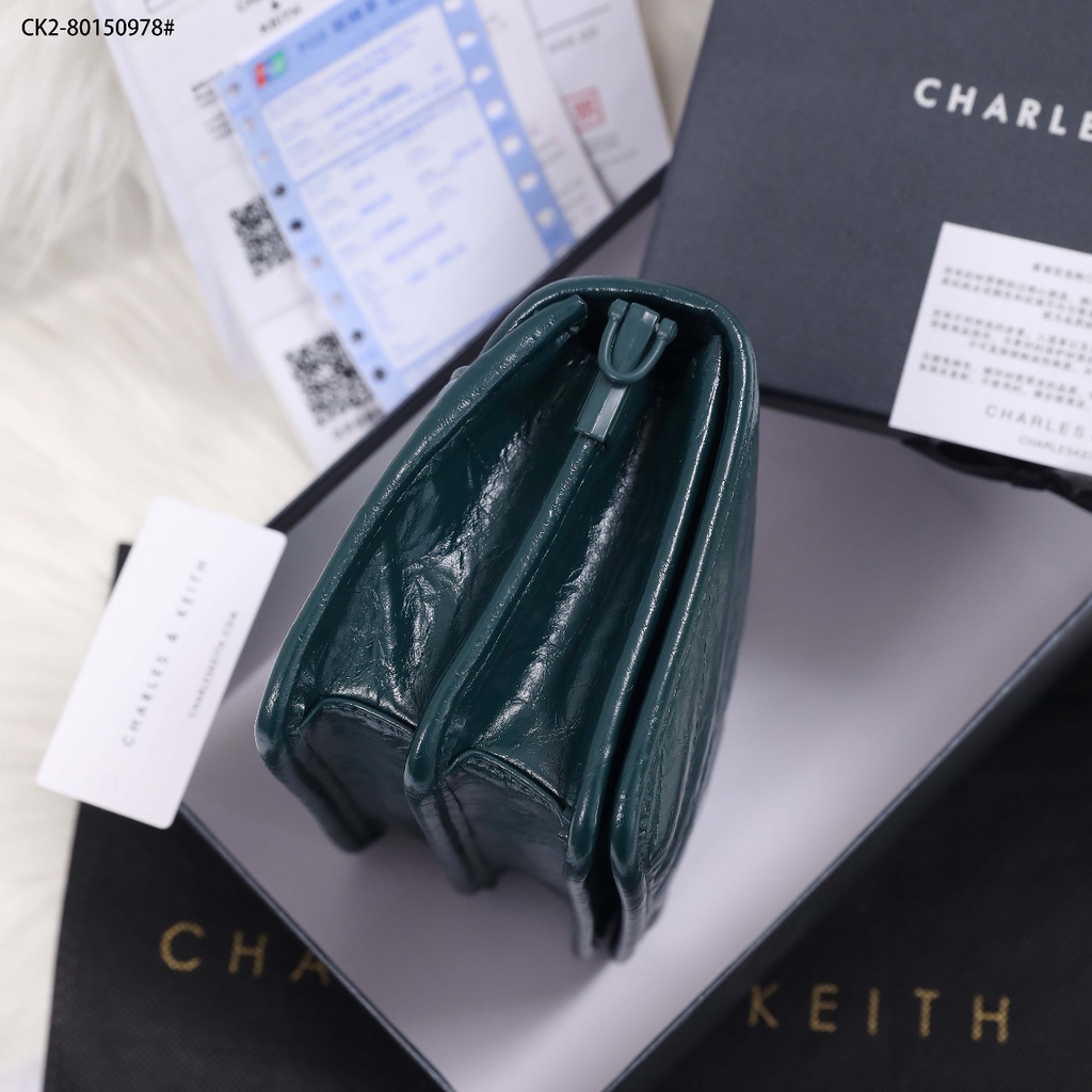 Túi Đeo Chéo Bằng Da Charles and Keith Qulited CK280150978