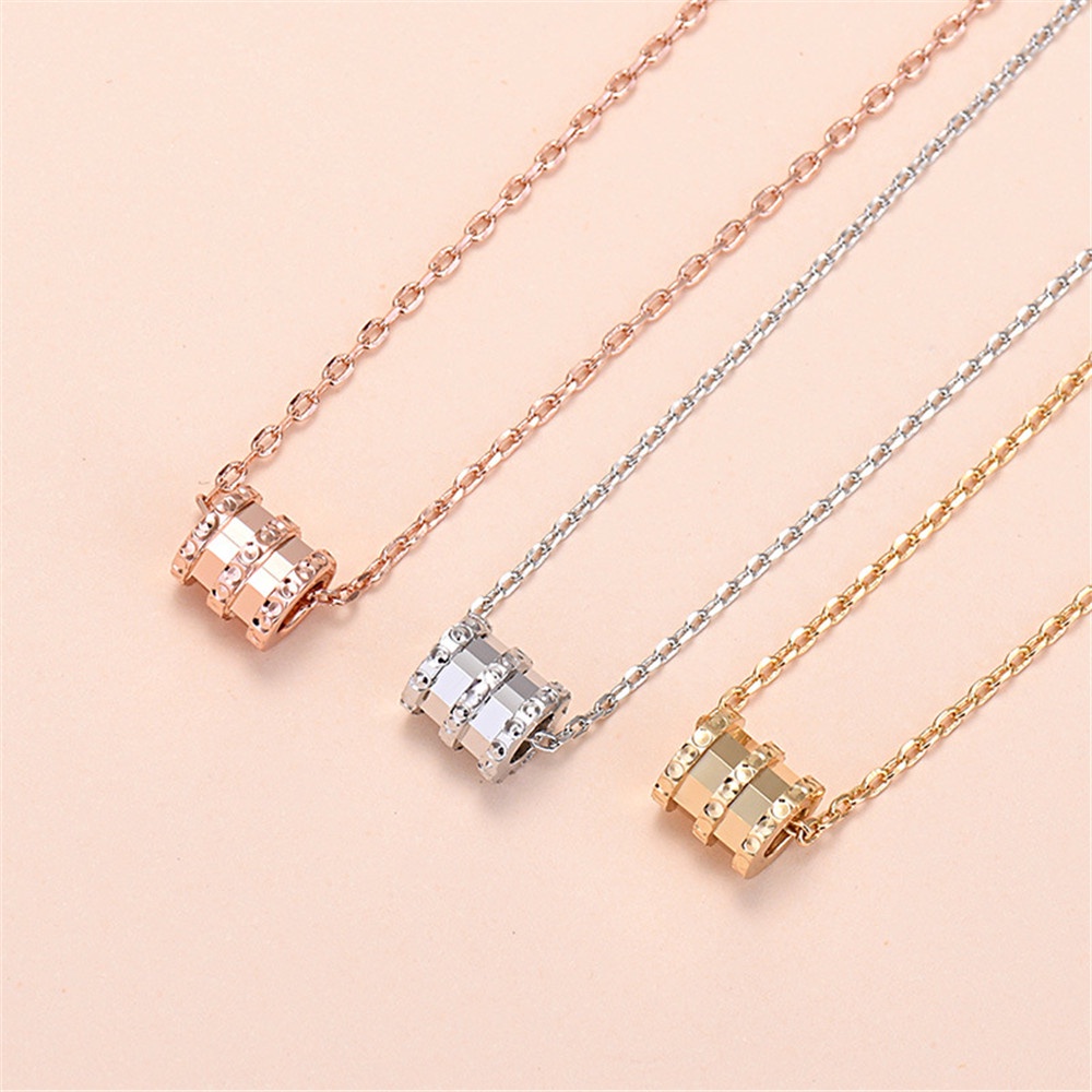 Vòng cổ may mắn đính đá kim cương thời trang