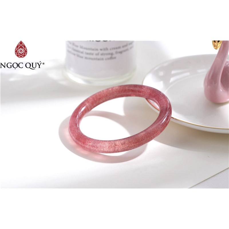 Vòng thạch anh dâu strawberry quartz liền khối - Ngọc Quý