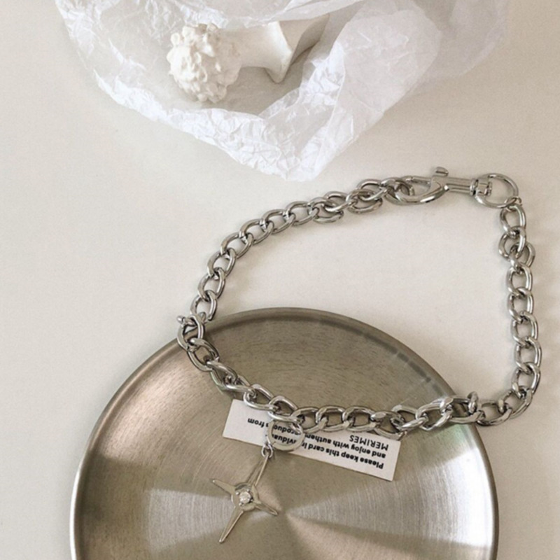 vòng cổ Mặt Thánh Giá Đính Kim Cương Nhân Tạo