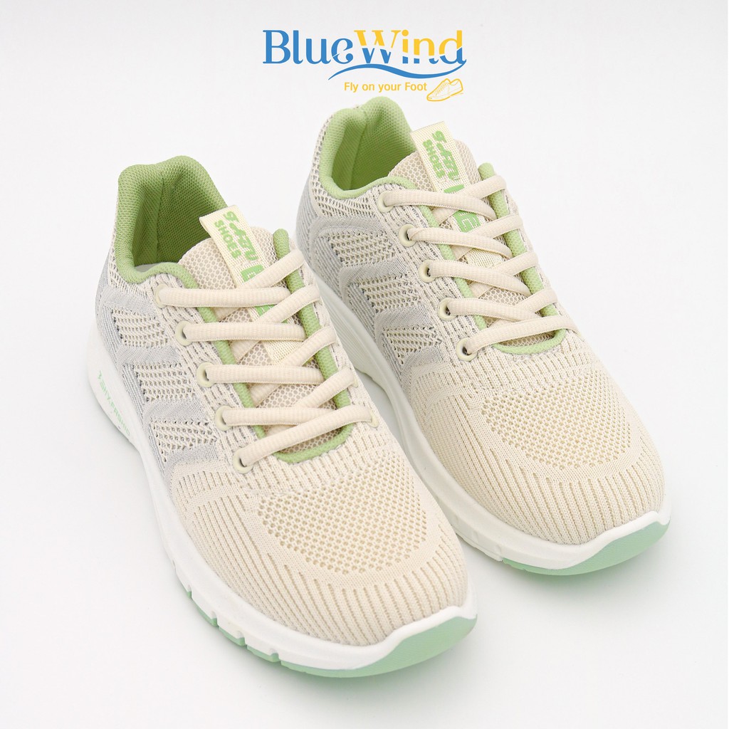 Giày Thể Thao Nữ Vải Dệt Thoáng Khí Đế Mềm Siêu Nhẹ BLUEWIND 68739