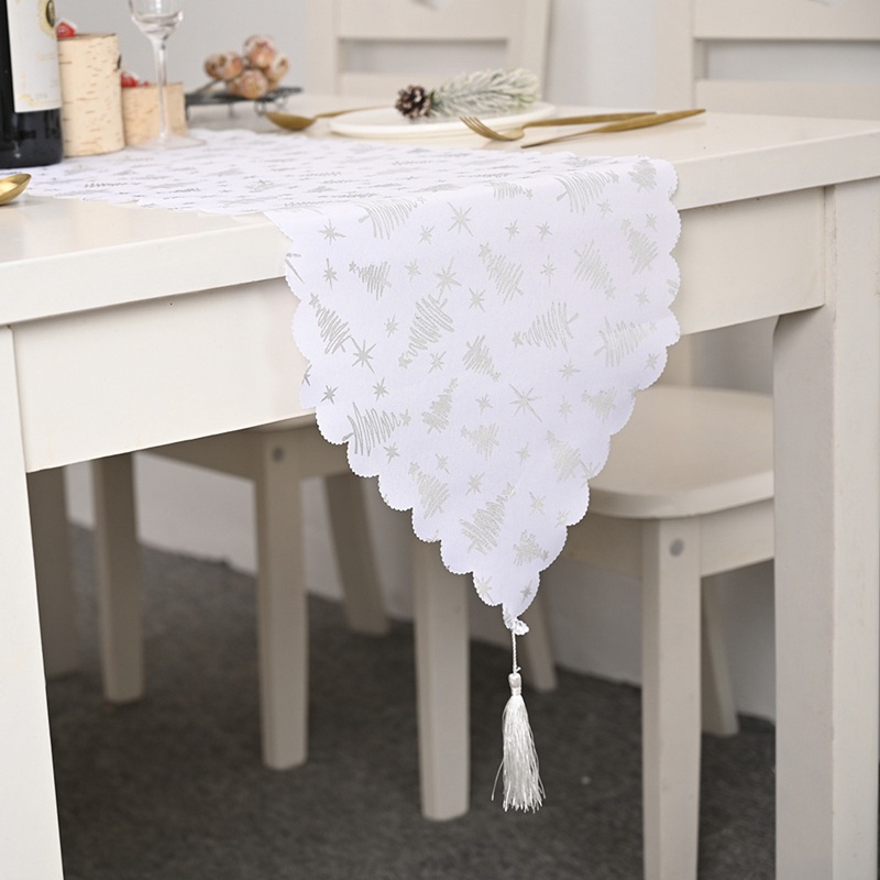 Khăn trải bàn chạy dọc giữa bàn in hình cây thông giáng sinh thời trang retro